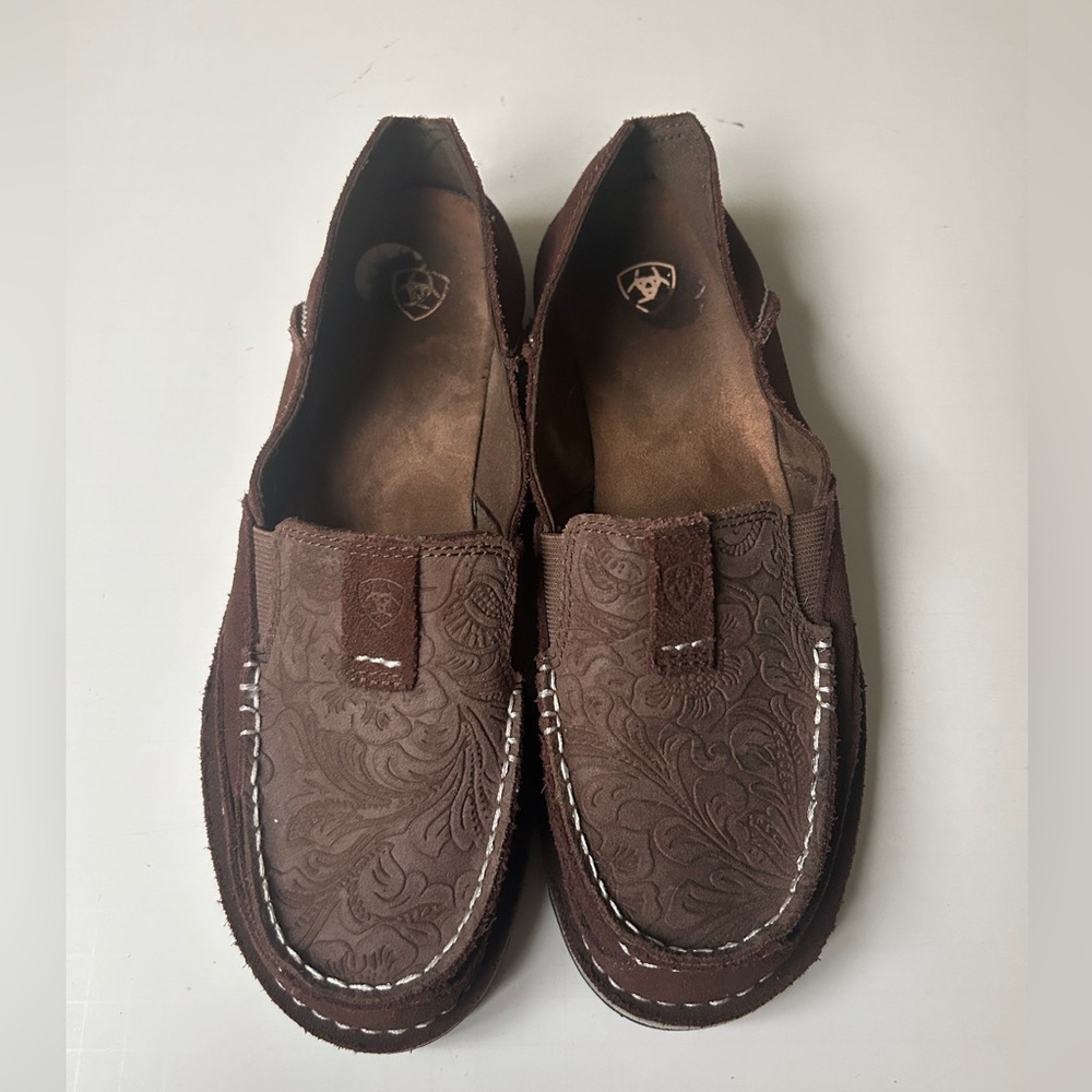 Ariat cruiser slip-on shoes in brown floral embossed